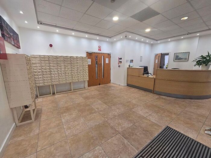 1 Bedroom Flat To Rent In Apartment, Westside Two, Suffolk Street Queensway, Birmingham, B1