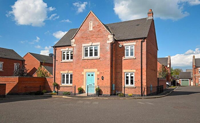 4 Bedroom Detached House For Sale In Tulip Road, Tutbury, DE13