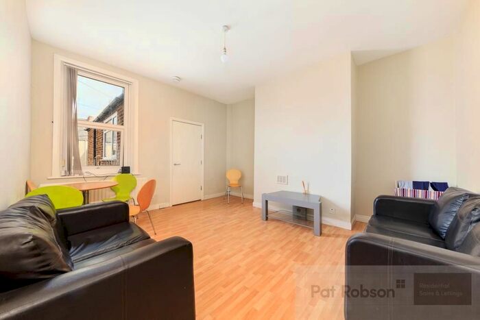 3 Bedroom Maisonette To Rent In Hotspur Street, Heaton, Newcastle Upon Tyne, NE6