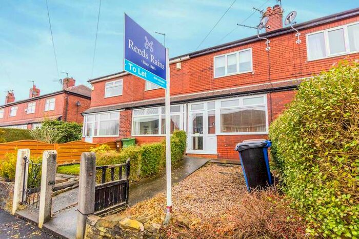 2 Bedroom House To Rent In Eastcote Road, Stockport, Cheshire, SK5