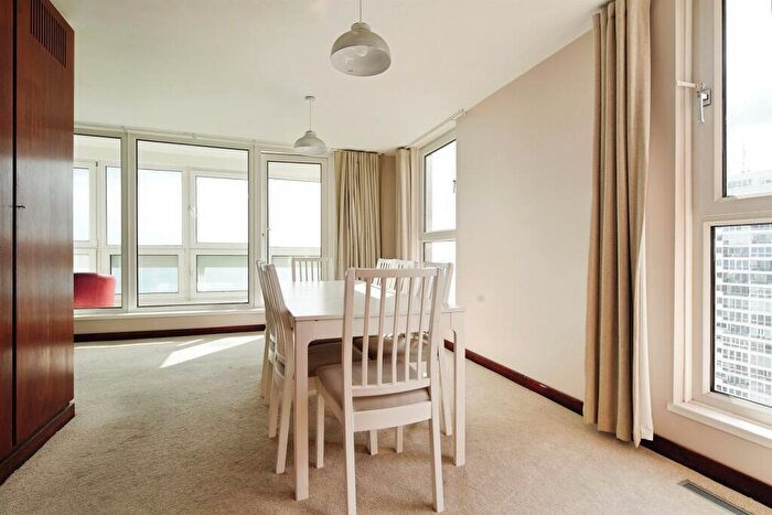 4 Bedroom Apartment For Sale In Russell Square, Brighton, BN1