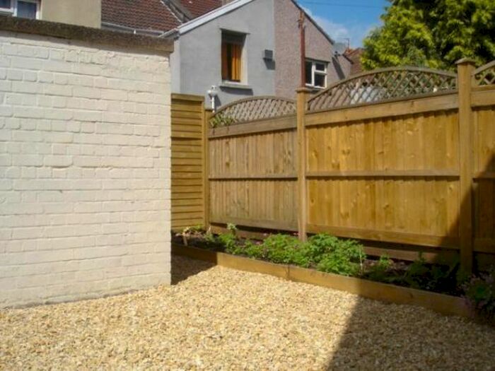 1 Bedroom Flat To Rent In Howett Road, Redfield, Bristol, BS5