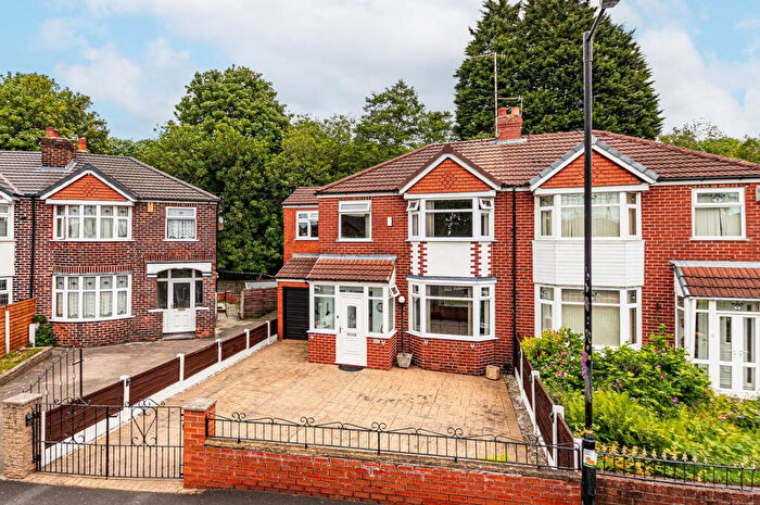 4 Bedroom Semi-Detached House For Sale In Castleton Avenue, Stretford, Manchester, M32