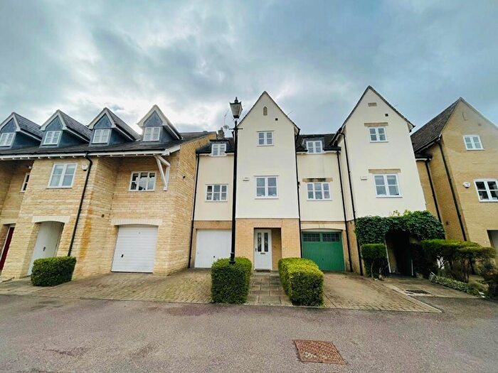 4 Bedroom House To Rent In Barons Way, Stamford, PE9