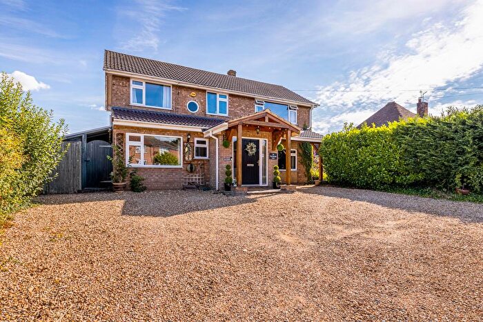 4 Bedroom Detached House For Sale In Northorpe Lane, Thurlby, Bourne, PE10