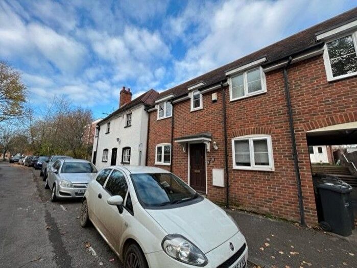 3 Bedroom Detached House To Rent In Banning Street, Romsey, SO51