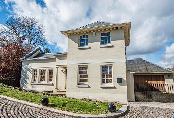 3 Bedroom Detached House To Rent In Woolmers Park, Hertford, SG13