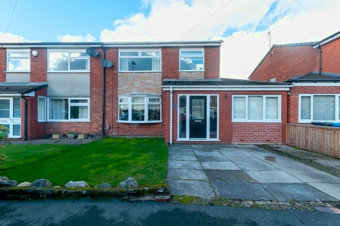 3 Bedroom Semi-Detached House To Rent In Epping Drive, Woolston, Warrington, WA1