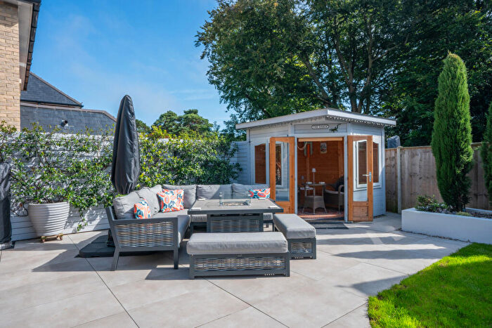 4 Bedroom Detached House For Sale In Alumdale Road, Alum Chine, Bournemouth, BH4