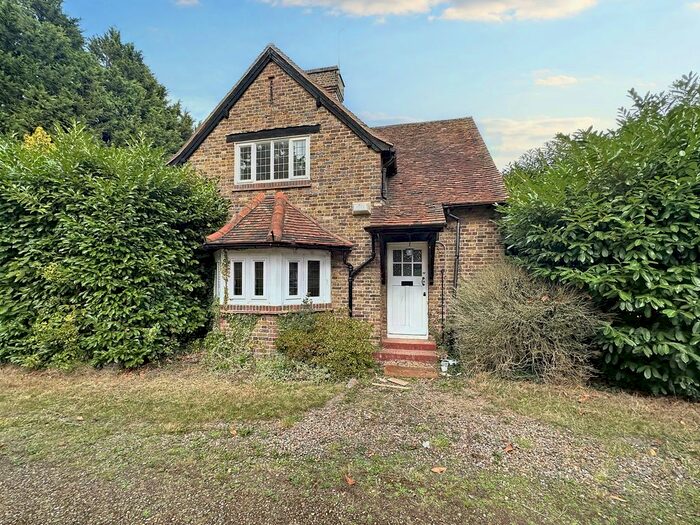 2 Bedroom Detached House To Rent In Sherwood Lodge, Tilehouse Lane, Uxbridge, Buckinghamshire, UB9