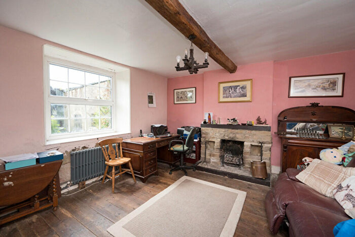 4 Bedroom Barn Conversion For Sale In Middle Farm, Warsill, Harrogate, HG3