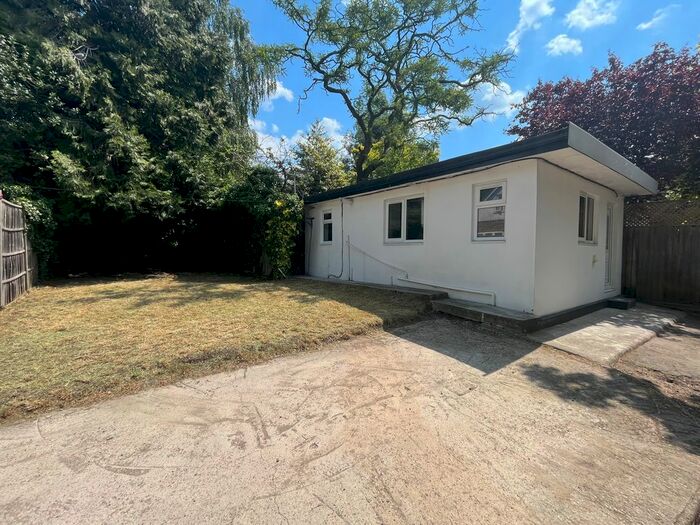 1 Bedroom Flat To Rent In Mountfield Road, London, N3