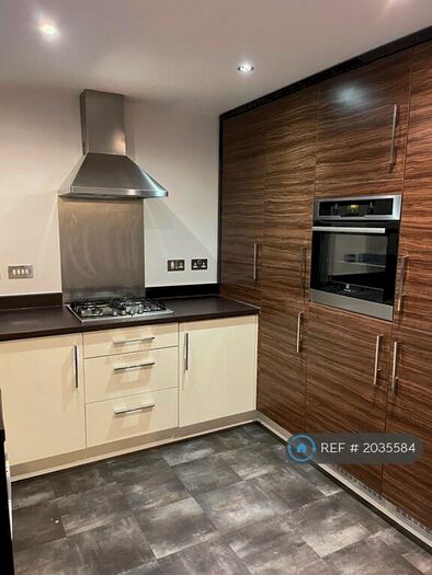 2 Bedroom Flat To Rent In Buckshaw Village, Chorley, PR7