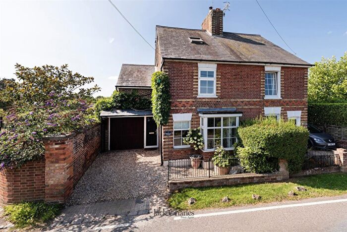 3 Bedroom Semi-detached House For Sale In Ashes Lane, Hadlow, Tonbridge, TN11