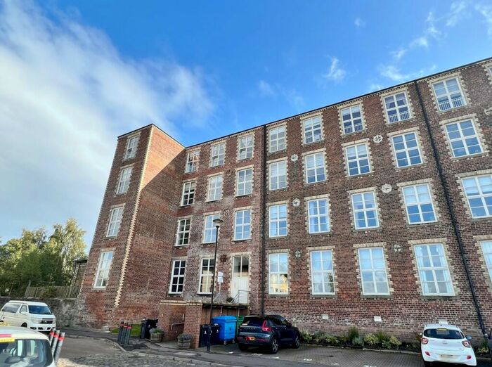 2 Bedroom Apartment To Rent In Woolcarder's Court, Cambusbarron, Stirling, FK7