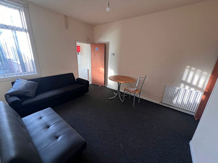 5 Bedroom End Of Terrace House To Rent In Park Street, Coventry, CV6