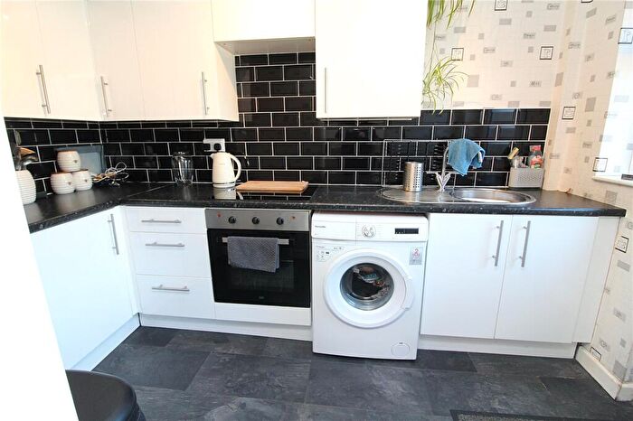 3 Bedroom End Of Terrace House For Sale In North Road, Leeds, West Yorkshire, LS15