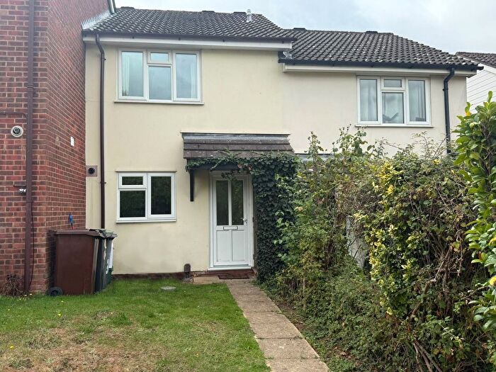 2 Bedroom Terraced House To Rent In College Avenue, Tonbridge, TN9