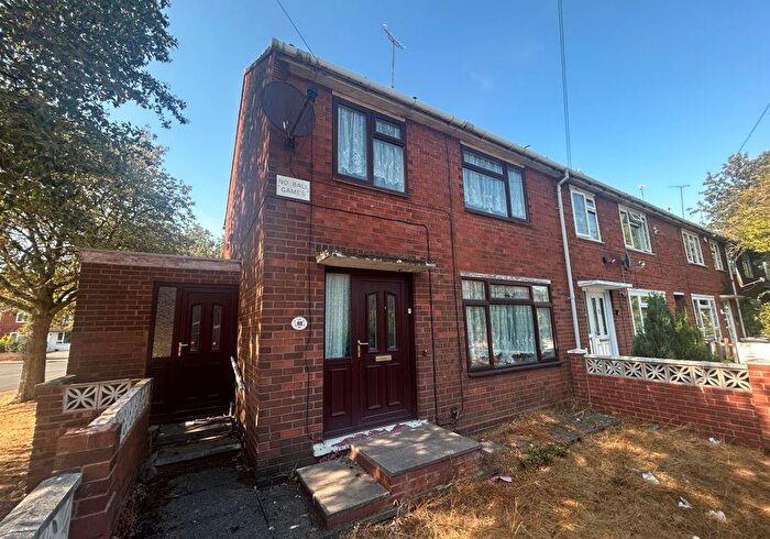 3 Bedroom End Of Terrace House For Sale In Glyn Avenue, Bilston, West Midlands, WV14