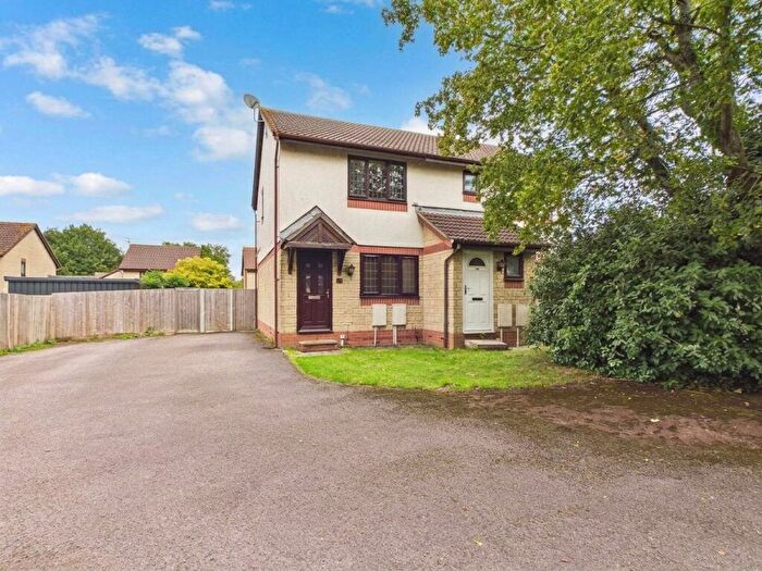 2 Bedroom Semi Detached House For Sale In The Worthys, Bradley Stoke, Bristol, South Gloucestershire, BS32
