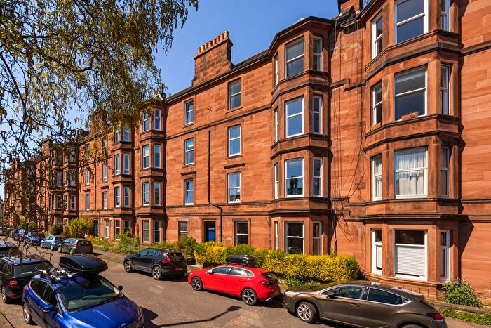 2 Bedroom Flat For Sale In / Macdowall Road, Edinburgh, EH9