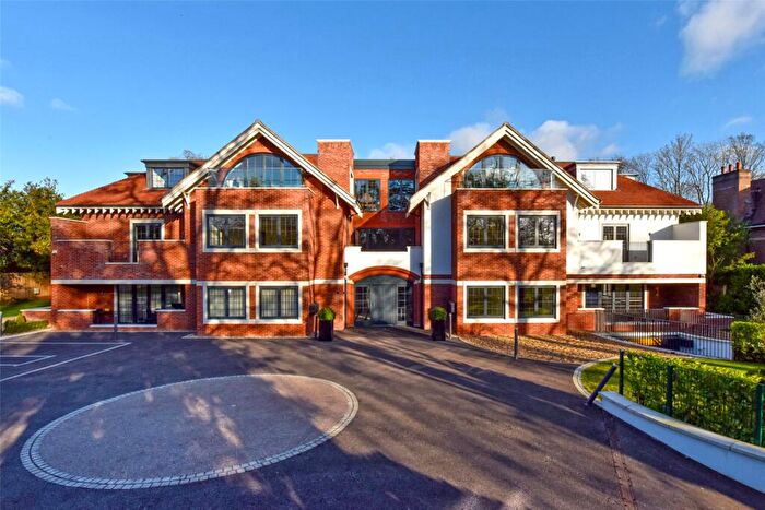 3 Bedroom Apartment To Rent In Wellington Court, Penn Road, Beaconsfield, Buckinghamshire, HP9