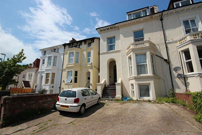 Studio To Rent In Waverley Road, Southsea, PO5