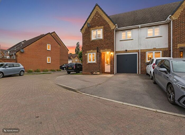 3 Bedroom Semi-Detached House For Sale In Linfield Copse Thakeham, Thakeham, Pulborough, RH20