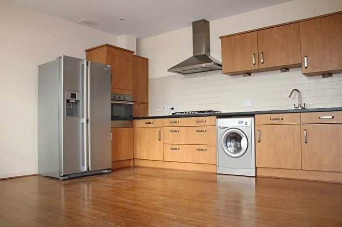 2 Bedroom Flat To Rent In Arbroath Road, Dundee, DD4