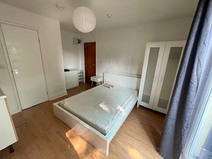 Flat To Rent In Wheelwright Road, Erdington, B24