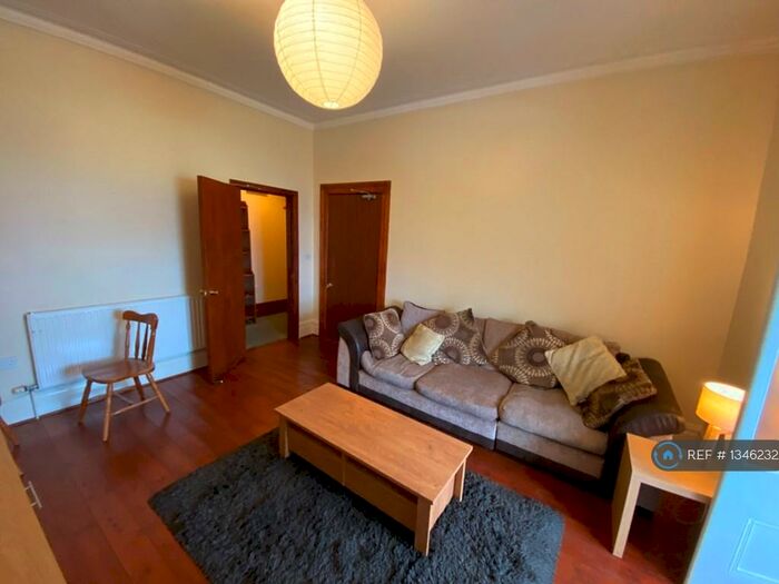 1 Bedroom Flat To Rent In Bryn Road, Brynmill, Swansea, SA2