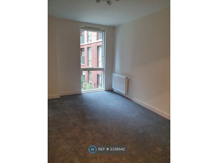 2 Bedroom Flat To Rent In Chesterton House, Harrow On The Hill, HA1