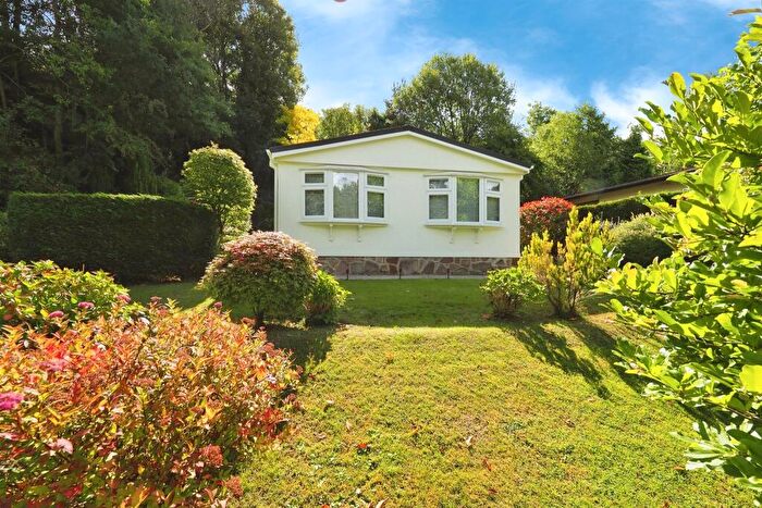 2 Bedroom Park Home For Sale In Cupola Park, Whatstandwell, Matlock, DE4