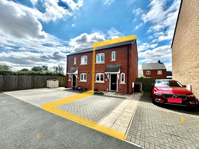 3 Bedroom Semi-Detached House For Sale In Cottesbrooke Way, Raunds, Wellingborough, NN9
