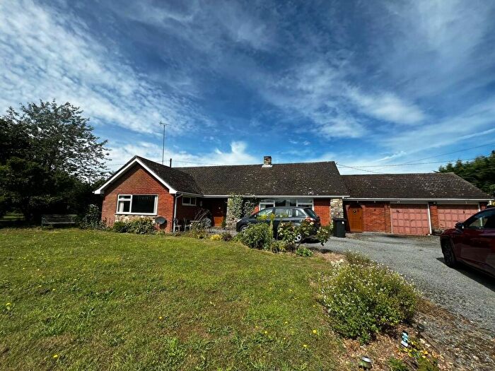 3 Bedroom Bungalow To Rent In Fen Road, Scarning, Dereham, NR19