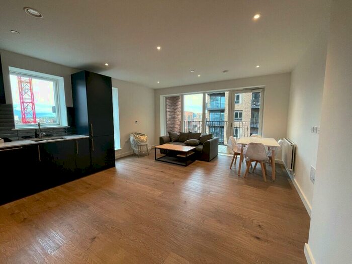 2 Bedroom Flat To Rent In Mary Neuner Road, London, N8