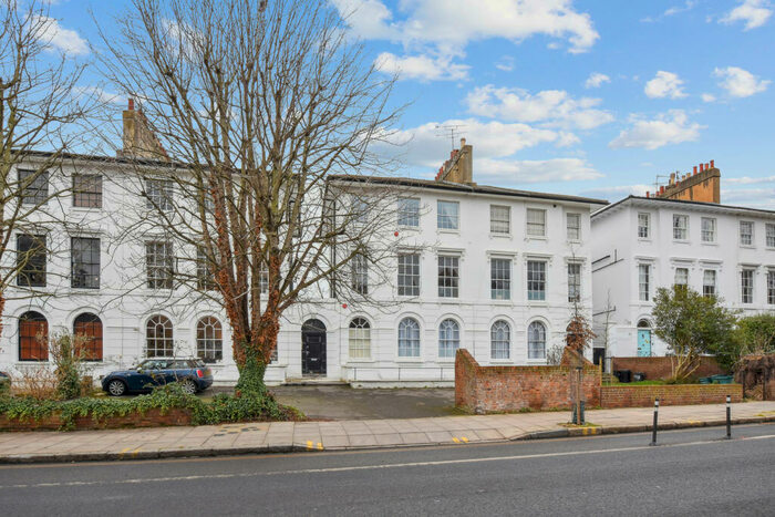 2 Bedroom Flat To Rent In Liverpool Road, N7