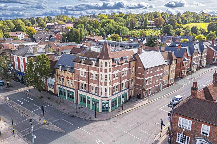 2 Bedroom Apartment For Sale In Kings Road, Berkhamsted, Hertfordshire, HP4