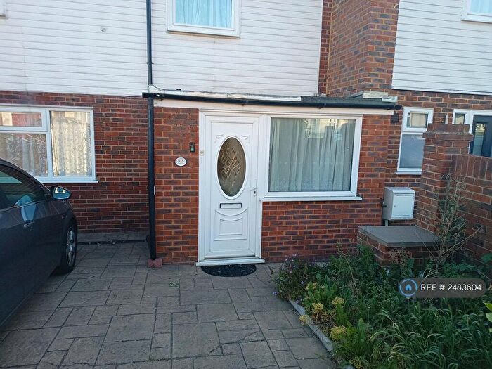 2 Bedroom Terraced House To Rent In Sutton, Sutton, SM3