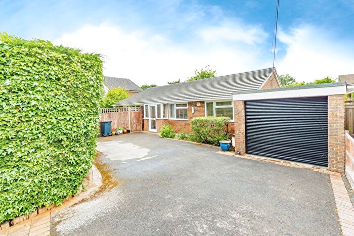 3 Bedroom Detached Bungalow For Sale In Belvedere Road, Westerham, TN16