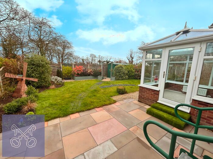 2 Bedroom Bungalow For Sale In Brevere Road, Hedon, Hull, East Yorkshire, HU12