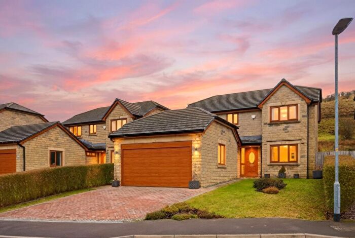 4 Bedroom Detached House For Sale In Oakeneaves Avenue, Rawtenstall, BB4