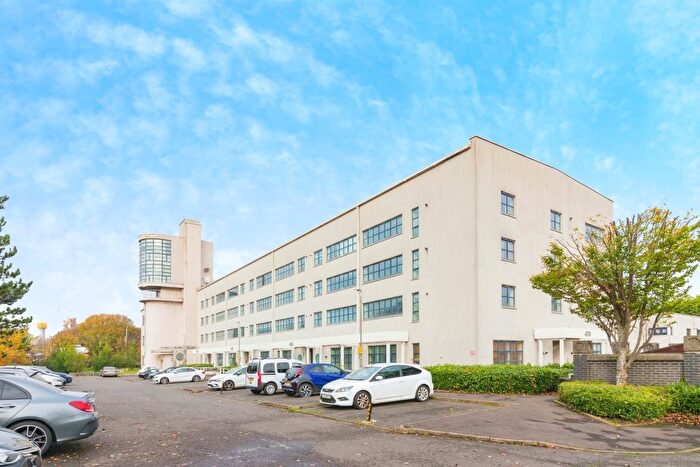 2 Bedroom Flat For Sale In Shieldhall Road, Govan, Glasgow, G51