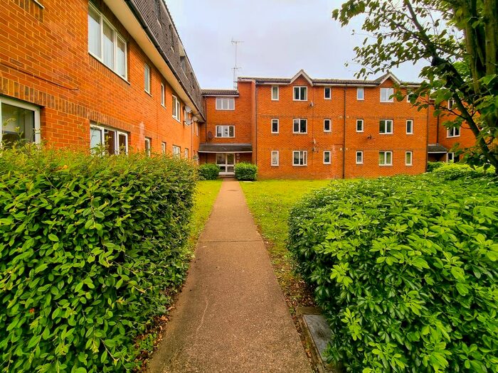 1 Bedroom Studio To Rent In Southwold Road, Watford, Watford, WD24