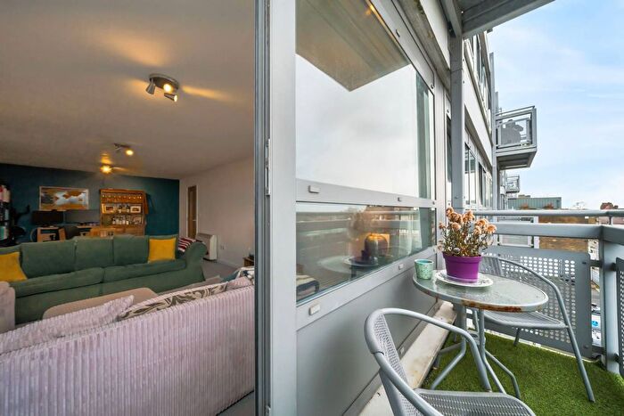 2 Bedroom Flat For Sale In Courtenay House, Brixton Hill, London, SW2