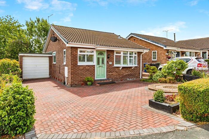 2 Bedroom Bungalow For Sale In Cotswold Avenue, Chapeltown, Sheffield, South Yorkshire, S35