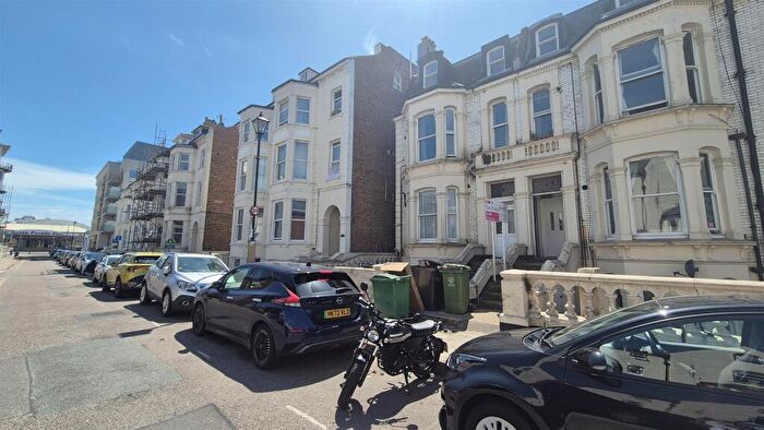 2 Bedroom Flat To Rent In Alhambra Road, Southsea, PO4