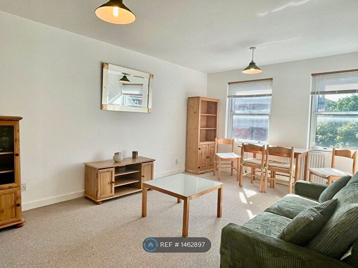 1 Bedroom Flat To Rent In Essex Road, London, N1