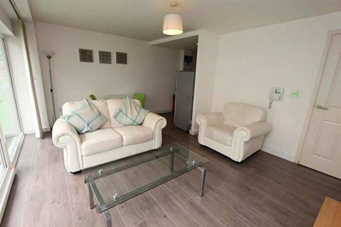 2 Bedroom Apartment For Sale In Concord Street, Leeds, LS2