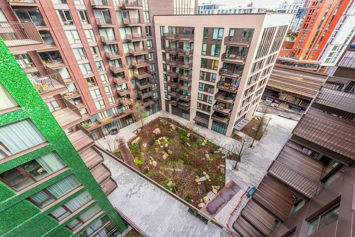 1 Bedroom Flat To Rent In Legacy Gardens, Nine Elms, London, SW11